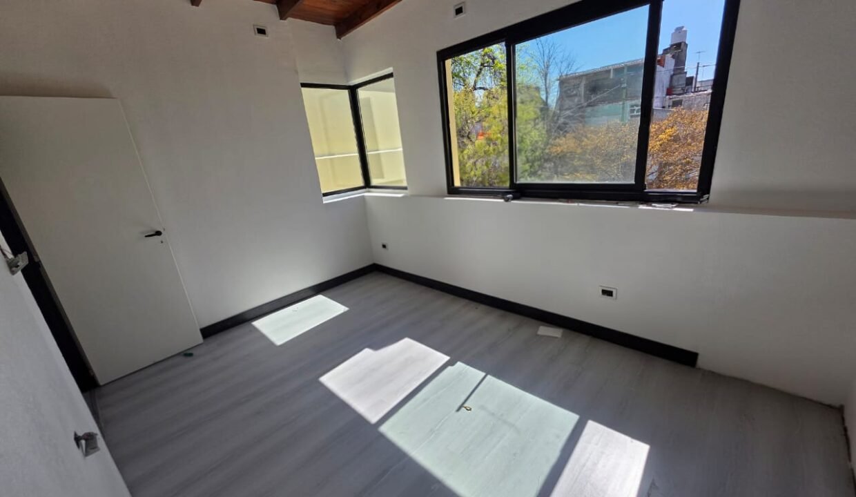 WhatsApp Image 2025-09-26 at 11.21.07 (1)