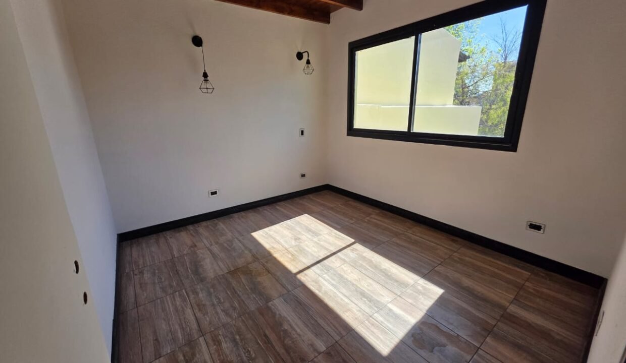 WhatsApp Image 2025-09-26 at 11.21.08 (2)