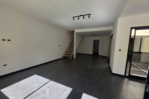 WhatsApp Image 2025-09-26 at 11.21.14 (1)