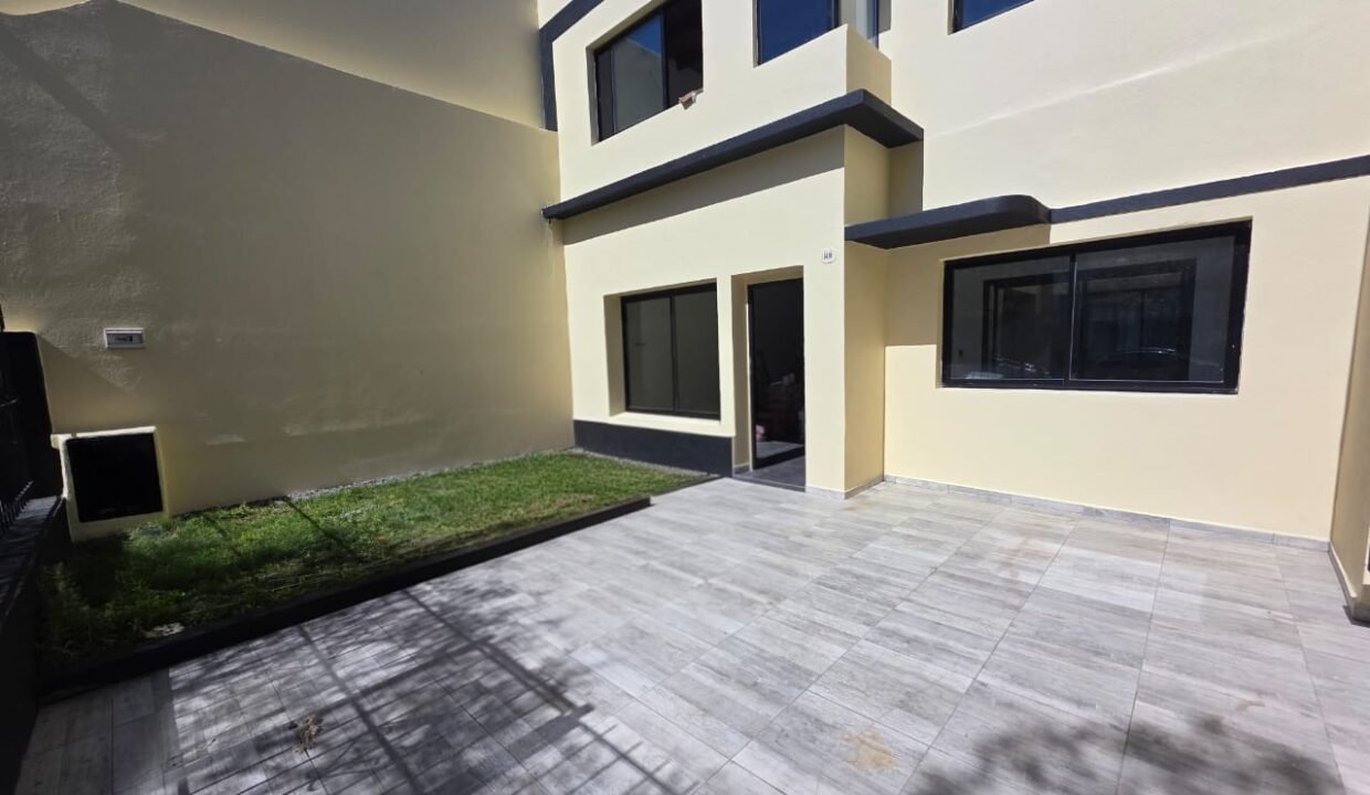 WhatsApp Image 2025-09-26 at 11.21.17 (3)