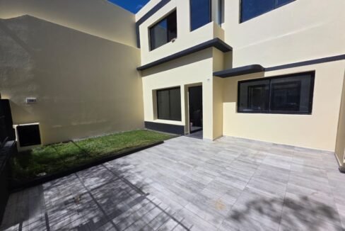 WhatsApp Image 2025-09-26 at 11.21.17 (3)