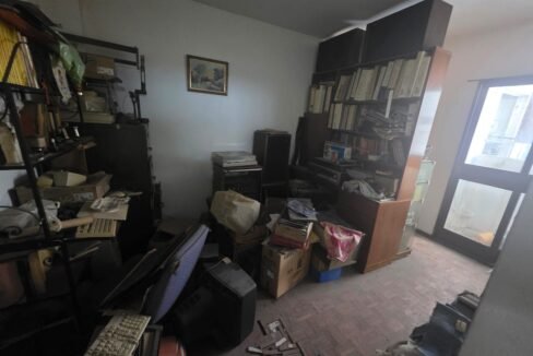 WhatsApp Image 2025-10-18 at 09.40.27 (2)