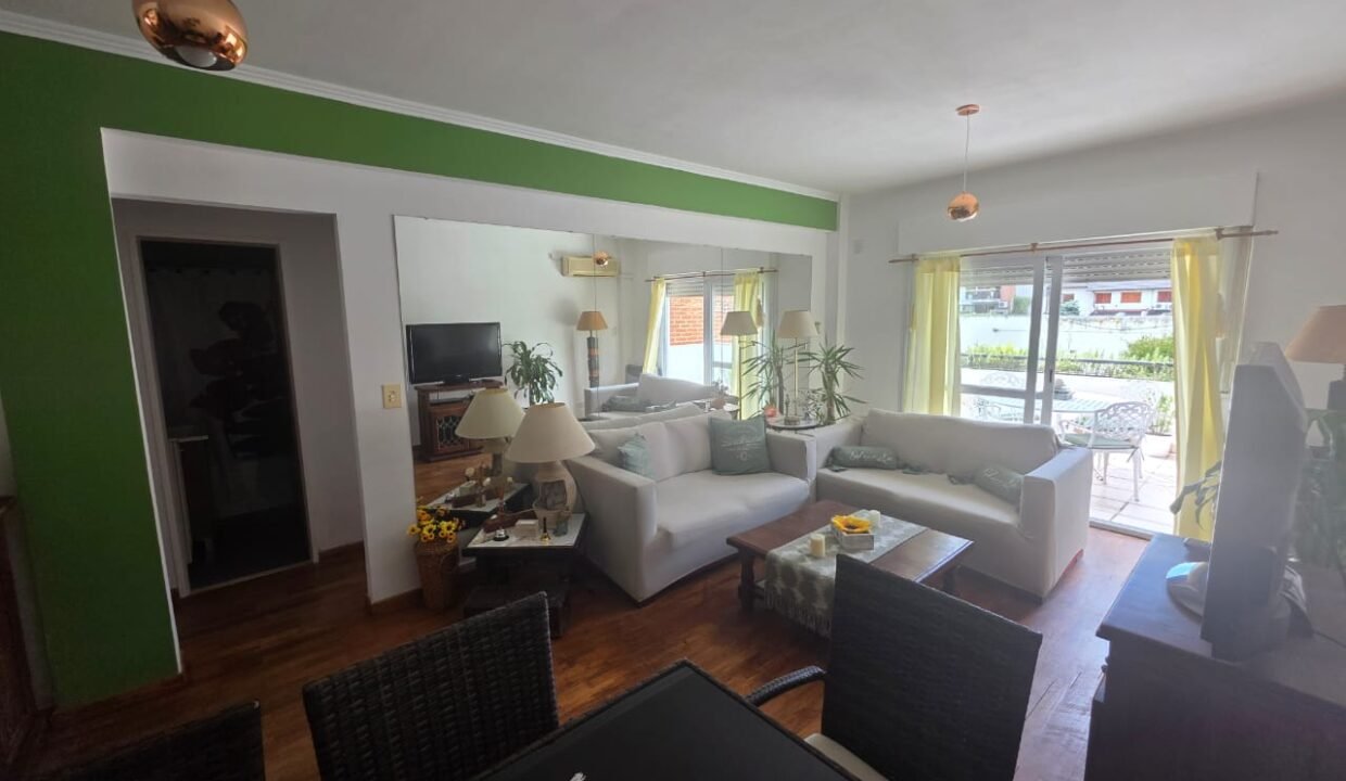 WhatsApp Image 2025-12-02 at 11.20.09 (1)