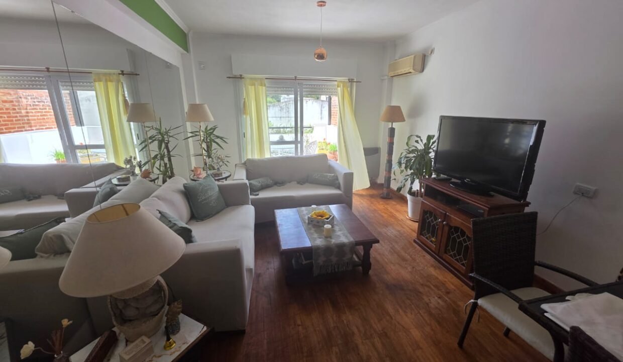 WhatsApp Image 2025-12-02 at 11.20.10 (2)